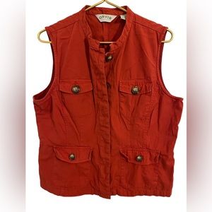 Orvis sport vest size 12 rust orange color with bottom pockets and front